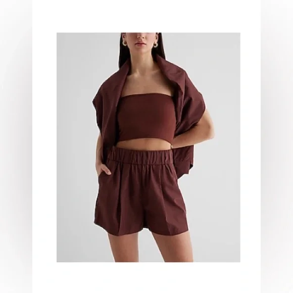 Express Stylist Super High Waisted Pleated Pull On Shorts in Size Medium - Picture 3 of 11